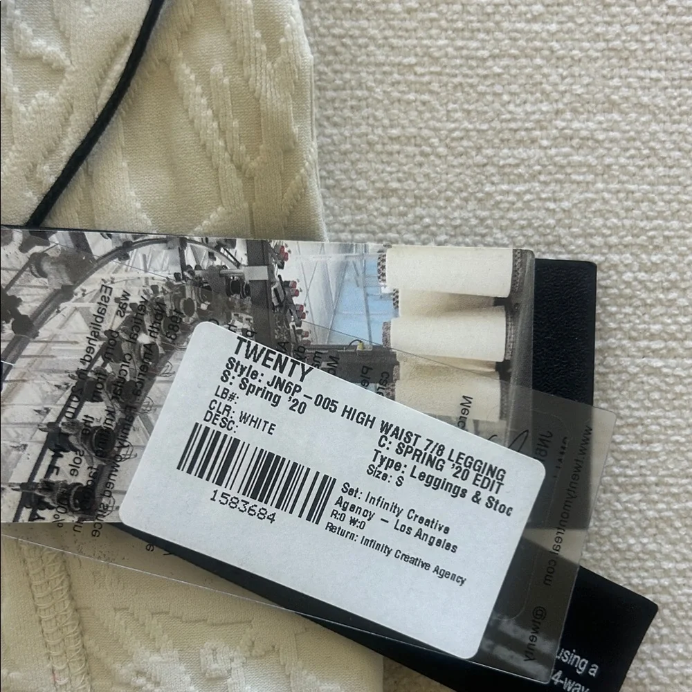 Twenty Montreal Cream Patterned high waisted Leggings - Picture 3 of 5